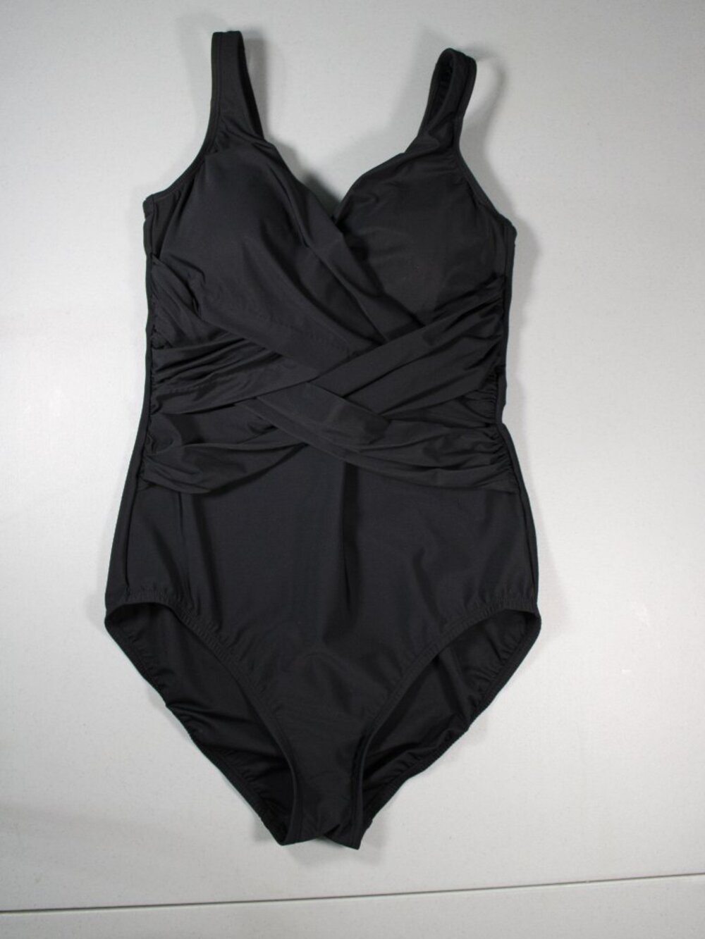 Lands' End Women's SlenderSuit Wrap One Piece V-Neck Size 10L Swimsuit